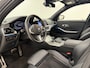 BMW 3-Serie 330e M-Sport | Schuif/kanteldak | Elektrische stoelen | Verwarmd stuur |