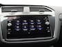 Volkswagen Tiguan 1.4 TSI eHybrid R-Line Business 245PK DSG Trekhaak, Black Style, 20" LM Velgen, Achteruitrijcamera, Side Assist, Elektr. Achterklep, Matrix LED-Verlichting