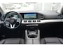 Mercedes-Benz GLE 350 e 4MATIC | 334PK | Plug-in Hybrid | NAV | Camera | Stoelverwarming | Leder De Mercedes-Benz GLE 350 e biedt met zijn 4MATIC vierwielaandrijving veel comfort en zekerheid onderweg en beschikt bovendien over een maximaal trekgewicht van maar liefst 2.700 kg. De combin