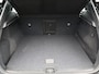 Volvo XC40 T4 190pk Automaat Momentum Pro / Trekhaak / Cruise Control / Elektrische Achterklep / Parkeersensoren Achter / All-Seasonbanden /