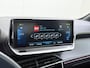 Peugeot e-208 EV GT350 SOH 98% Panoramadak Virtual Cockpit 360°Camera Keyless 3D-Navi Ecc Apple Carplay Android Auto Pdc Sensor dodehoek Regen-Lichtsensor Cruise Control Lmv Privacy Glas Isofix Led DAB Bluetooth 1e Eigenaar Dealeronderhouden Origineel Nederlandse Auto
