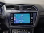 Volkswagen Tiguan 1.5 TSI 2x R-Line / 150pk / NAP / IQ Light / Automatische klimaatregeling /