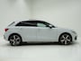 Audi A3 Sportback 40 TFSI e Full Black 204PK | Lederen Sportstoelen | Panoramadak | Camera | Keyless | Sfeerlicht | Carplay