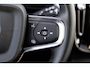 Volvo XC40 2.0 B4 Plus Dark | Trekhaak | Panoramadak | Lichtmetalen Velgen 19 inch | All-Season banden | Harman Kardon Audio | Achteruitrijcamera | Parkeersensoren | Keyless Entry | Elektrische Achterklep | Elektrisch Verstelbare Voorstoelen | Stoelverwarming | Google Navigatie | Apple Carplay | Android Auto