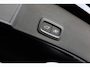 Volvo XC40 2.0 B4 Plus Dark | Trekhaak | Panoramadak | Lichtmetalen Velgen 19 inch | All-Season banden | Harman Kardon Audio | Achteruitrijcamera | Parkeersensoren | Keyless Entry | Elektrische Achterklep | Elektrisch Verstelbare Voorstoelen | Stoelverwarming | Google Navigatie | Apple Carplay | Android Auto