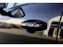Volvo XC40 2.0 B4 Plus Dark | Trekhaak | Panoramadak | Lichtmetalen Velgen 19 inch | All-Season banden | Harman Kardon Audio | Achteruitrijcamera | Parkeersensoren | Keyless Entry | Elektrische Achterklep | Elektrisch Verstelbare Voorstoelen | Stoelverwarming | Google Navigatie | Apple Carplay | Android Auto