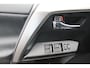 Toyota RAV4 2.5 Hybrid AWD Style Limited |  Aanhangwagen geremd 1650 KG | Stoel verwarming | Stuurverwarming | Navigatie | Trekhaak | parkeersensor voor en achter |