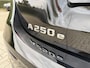 Mercedes-Benz A-klasse 250 e AMG Line I Night Pakket I Ambiente I Keyless I Stoelverw. I Cruise I 18 Inch.