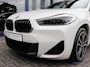BMW X2 sDrive20i High Executive Edition | M-Pakket | Cruise Control met Remfunctie | Pano | Stoelverwarming | Leer | Elek. Kofferklep | Draadloos Opladen | Privacy Glas | Navi | HiFi-Audio | LED | DAB | Performance Control | M Sport-Chassis