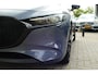 Mazda 3 2.0 e-SkyActiv-X M Hybrid 186 Luxury. 360 Camera, Stoel&StuurVerw, Full Led, 18"LMV, Haak 1300kg