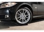 BMW 3-Serie Touring 320i Pano Navi PDC Cruise Stoelverwarming