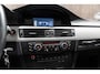 BMW 3-Serie Touring 320i Pano Navi PDC Cruise Stoelverwarming