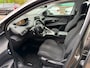 Peugeot 3008 1.2 PureTech Active / Cruise / Virtual / Nieuwe Motor via Peugeot Dealer .
