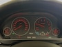 BMW 3-Serie Touring 318i Edition Sport High Executive(Goed OndH, Panoramadak, Trekhaak, StoelV, Navi, Climate Con, Cruise Con,Etc)