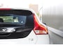 Volvo V40 1.5 T3 Dynamic Edition | Led Koplampen | Sensus Nav. | PDC Achter | Verwarmb. Stoelen |