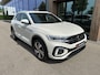 Volkswagen T-Roc 1.5 TSI 150pk DSG R-Line | Camera | Keyless | Elek. Achterklep | Dode hoek | Rijklaar incl. 1 jaar Bovag garantie