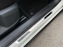 Volkswagen T-Roc 1.5 TSI 150pk DSG R-Line | Camera | Keyless | Elek. Achterklep | Dode hoek | Rijklaar incl. 1 jaar Bovag garantie