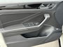 Volkswagen T-Roc 1.5 TSI 150pk DSG R-Line | Camera | Keyless | Elek. Achterklep | Dode hoek | Rijklaar incl. 1 jaar Bovag garantie