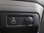 Volkswagen Transporter 2.0 TDI L2H1 30 Style 170PK AUT8 Dubbele schuifdeur, Adaptieve Cruise Controle, Trekhaak, Achteruitrijcamera, Stoelverwarming, Side Assist, Keyless, 17" LM Velgen