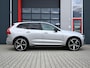 Volvo XC60 2.0 T6 R-Design 398PK AWD Long Range | Pano | H&K | Orrefors | Leder | Memory | Carplay - Android | Keyless | 360 | Trekhaak | Led | Adaptive Cruise | Stoelverwarming voor & achter | Stuurwielverwarming | Digital Dash | Dodehoek Detectie