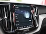 Volvo XC60 2.0 T6 R-Design 398PK AWD Long Range | Pano | H&K | Orrefors | Leder | Memory | Carplay - Android | Keyless | 360 | Trekhaak | Led | Adaptive Cruise | Stoelverwarming voor & achter | Stuurwielverwarming | Digital Dash | Dodehoek Detectie