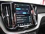 Volvo XC60 2.0 T6 R-Design 398PK AWD Long Range | Pano | H&K | Orrefors | Leder | Memory | Carplay - Android | Keyless | 360 | Trekhaak | Led | Adaptive Cruise | Stoelverwarming voor & achter | Stuurwielverwarming | Digital Dash | Dodehoek Detectie