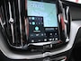 Volvo XC60 2.0 T6 R-Design 398PK AWD Long Range | Pano | H&K | Orrefors | Leder | Memory | Carplay - Android | Keyless | 360 | Trekhaak | Led | Adaptive Cruise | Stoelverwarming voor & achter | Stuurwielverwarming | Digital Dash | Dodehoek Detectie
