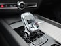Volvo XC60 2.0 T6 R-Design 398PK AWD Long Range | Pano | H&K | Orrefors | Leder | Memory | Carplay - Android | Keyless | 360 | Trekhaak | Led | Adaptive Cruise | Stoelverwarming voor & achter | Stuurwielverwarming | Digital Dash | Dodehoek Detectie