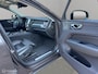 Volvo XC60 2.0 T6 PHEV AWD Plus Dark / Leder / Schuifdak / All in prijs