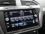 Volkswagen Tiguan 1.4 TSI eHybrid Elegance PHEV 245pk Dealer O.H. | SOH 90.3% | Adaptive Cruise | IQ Light | Camera | Blis | Stoelen & Stuur Verwarmd | Apple Carplay | DAB | Navigatie | Lane Assist | 17"L.M | Plug In Hybrid
