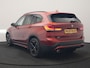BMW X1 xDrive25e Sportline PHEV 221pk Dealer O.H | Trekhaak Afn. | Camera | Harman / Kardon | Head Up | Sporstoelen Verwarmd | Cruise Control | Carplay | Sfeerverlichting | Navigatie | DAB | 18"L.M | Plug In Hybrid |