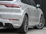 Porsche Cayenne Coupé 3.0 E-Hybrid | Sport Design | Panoramadak | 18-Wegs Memory Seats | NL-Auto | Dealeronderhouden | Achterasbesturing | Luchtvering | Bose | 360 Camera | HUD | Soft Close | Ambiance Interieur | Sport Chrono |