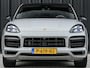 Porsche Cayenne Coupé 3.0 E-Hybrid | Sport Design | Panoramadak | 18-Wegs Memory Seats | NL-Auto | Dealeronderhouden | Achterasbesturing | Luchtvering | Bose | 360 Camera | HUD | Soft Close | Ambiance Interieur | Sport Chrono |