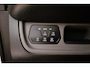 Volkswagen ID. Buzz Cargo 77 kWh 204pk SOH 98% Trekhaak Navigatie Stoelverwarming Adaptive Cruise Control Bijrijdersbank Climate control