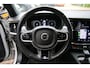 Volvo V90 2.0 T4 R Design | Pano | Trekhaak | Apple carplay | Pilot assist |