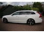 Volvo V90 2.0 T4 R Design | Pano | Trekhaak | Apple carplay | Pilot assist |
