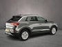 Volkswagen T-Roc 1.0 TSI Life 110pk, Adaptive cruise control, Trekhaak, Climate control, Parkeersensoren, LED koplampen, App-connect, DAB-radio