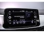 Volkswagen T-Roc 1.0 TSI Life 110pk, Adaptive cruise control, Trekhaak, Climate control, Parkeersensoren, LED koplampen, App-connect, DAB-radio