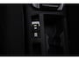 Volkswagen T-Roc 1.0 TSI Life 110pk, Adaptive cruise control, Trekhaak, Climate control, Parkeersensoren, LED koplampen, App-connect, DAB-radio