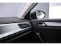 Volkswagen T-Roc 1.0 TSI Life 110pk, Adaptive cruise control, Trekhaak, Climate control, Parkeersensoren, LED koplampen, App-connect, DAB-radio