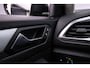 Volkswagen T-Roc 1.0 TSI Life 110pk, Adaptive cruise control, Trekhaak, Climate control, Parkeersensoren, LED koplampen, App-connect, DAB-radio