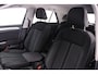 Volkswagen T-Roc 1.0 TSI Life 110pk, Adaptive cruise control, Trekhaak, Climate control, Parkeersensoren, LED koplampen, App-connect, DAB-radio