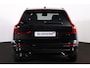 Volvo XC60 T6 Recharge AWD Plus Black Edition - Panorama/schuifdak - IntelliSafe Assist & Surround - 360º Camera - Harman Kardon audio - Verwarmde voorstoelen, stuur & achterbank - Parkeersensoren voor & achter - Elektr. bedienb. voorstoelen met geheugen - Head up display - Draadloze tel. lader - Extra getint glas - 21' LMV