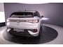Volkswagen ID.4 GTX 4Motion 77 kWh 300pk Automaat, Trekhaak, Verwarmde voorruit, Achteruitrijcamera, Stoelverwarming, Stuurverwarming, Matrix LED koplampen, Parkeersensoren, App-connect