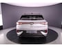 Volkswagen ID.4 GTX 4Motion 77 kWh 300pk Automaat, Trekhaak, Verwarmde voorruit, Achteruitrijcamera, Stoelverwarming, Stuurverwarming, Matrix LED koplampen, Parkeersensoren, App-connect