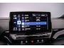 Volkswagen ID.4 GTX 4Motion 77 kWh 300pk Automaat, Trekhaak, Verwarmde voorruit, Achteruitrijcamera, Stoelverwarming, Stuurverwarming, Matrix LED koplampen, Parkeersensoren, App-connect