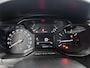 Citroën C3 Origins 82pk | Navigatie | Climate Control | Cruise Control | Parkeersensoren | Bluetooth | DAB+ radio | Apple Carplay / Android Auto | Elektrisch inklapbare spiegels | Automatisch dimlicht | Regensensor | Multifunctioneel lederen stuurwiel | Trekhaak | Afwijkende dakkleur | Donker getint glas | 17" lichtmetalen velgen |