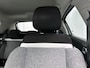 Citroën C3 Origins 82pk | Navigatie | Climate Control | Cruise Control | Parkeersensoren | Bluetooth | DAB+ radio | Apple Carplay / Android Auto | Elektrisch inklapbare spiegels | Automatisch dimlicht | Regensensor | Multifunctioneel lederen stuurwiel | Trekhaak | Afwijkende dakkleur | Donker getint glas | 17" lichtmetalen velgen |