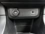 Citroën C3 Origins 82pk | Navigatie | Climate Control | Cruise Control | Parkeersensoren | Bluetooth | DAB+ radio | Apple Carplay / Android Auto | Elektrisch inklapbare spiegels | Automatisch dimlicht | Regensensor | Multifunctioneel lederen stuurwiel | Trekhaak | Afwijkende dakkleur | Donker getint glas | 17" lichtmetalen velgen |