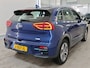 Kia Niro EV E-Niro 64 kWh 204pk DynamicLine | SOH 100% | Warmtepomp | Fase 3 | Half Leder/Stof | ACC | Navi | CarPlay | Camera | PDC | 17"